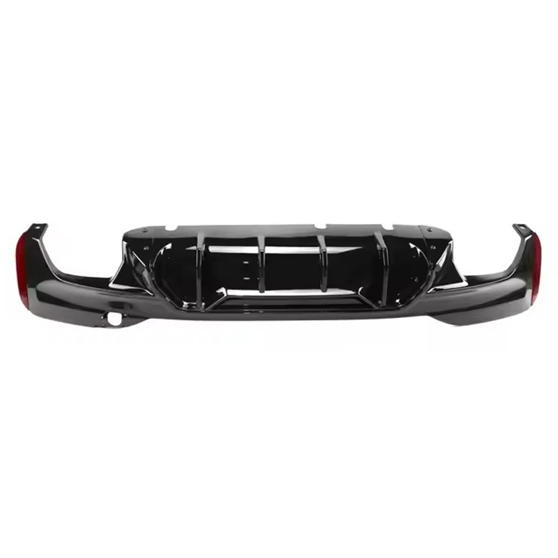 Tech Accessories Kit - Автомобильные аксессуары: Комплект обвеса M Tech,